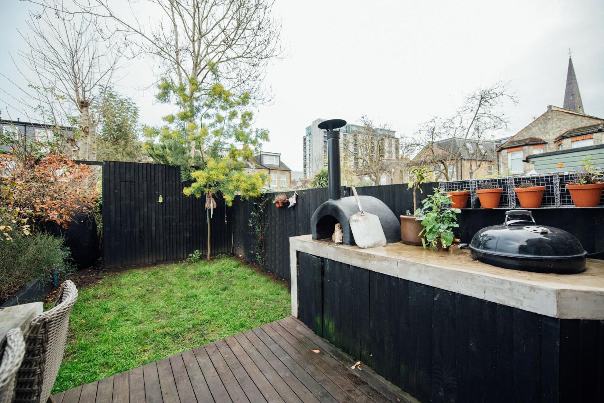 Stylish 2 Bedroom Flat With A Private Sauna Finchley Eksteriør billede